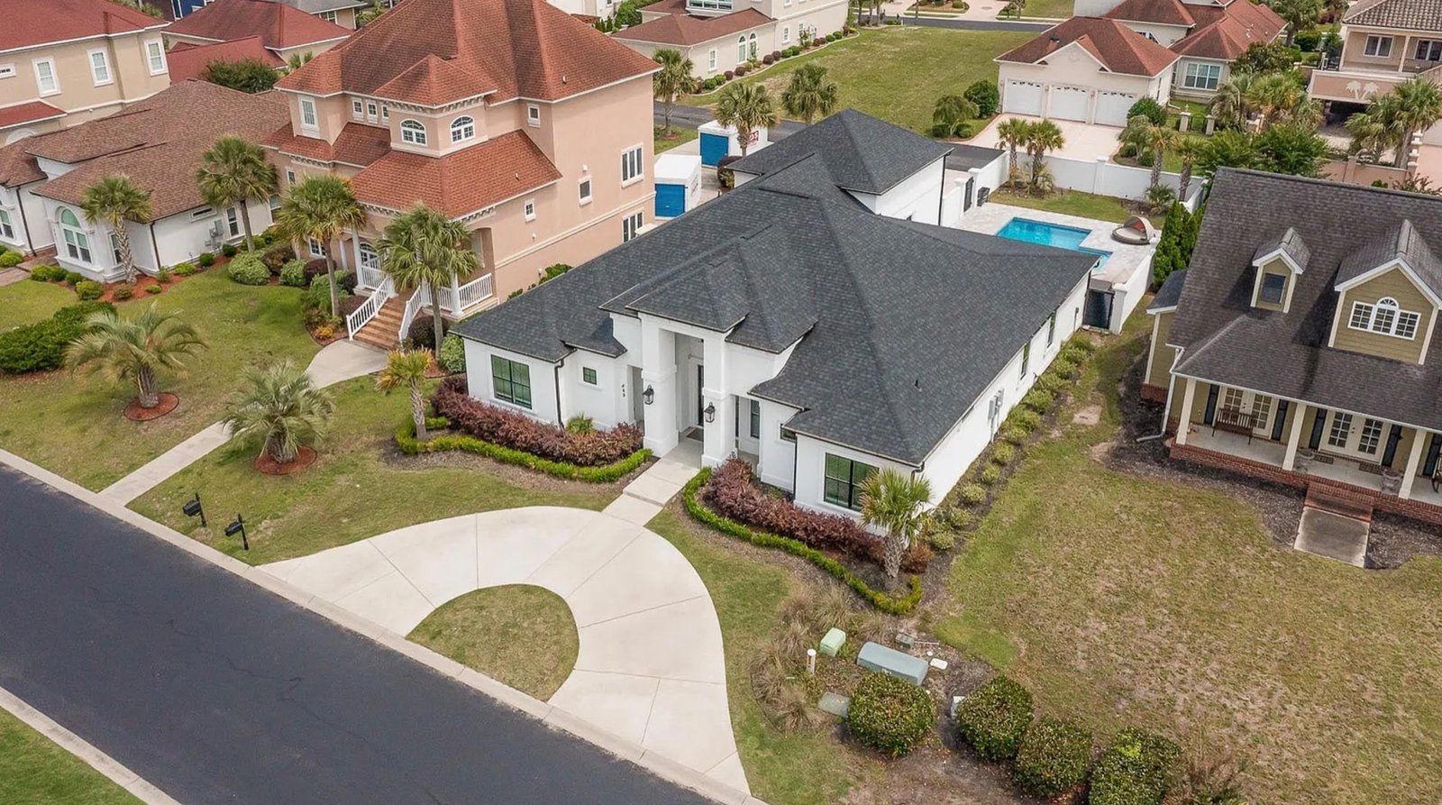 Aerial view of the Bluffview neighborhood
