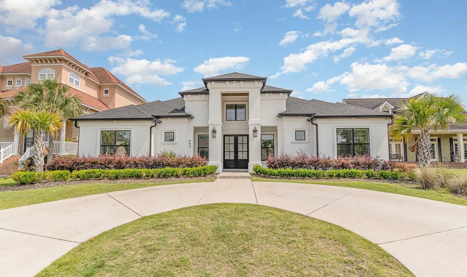 Custom estate at 849 Bluffview